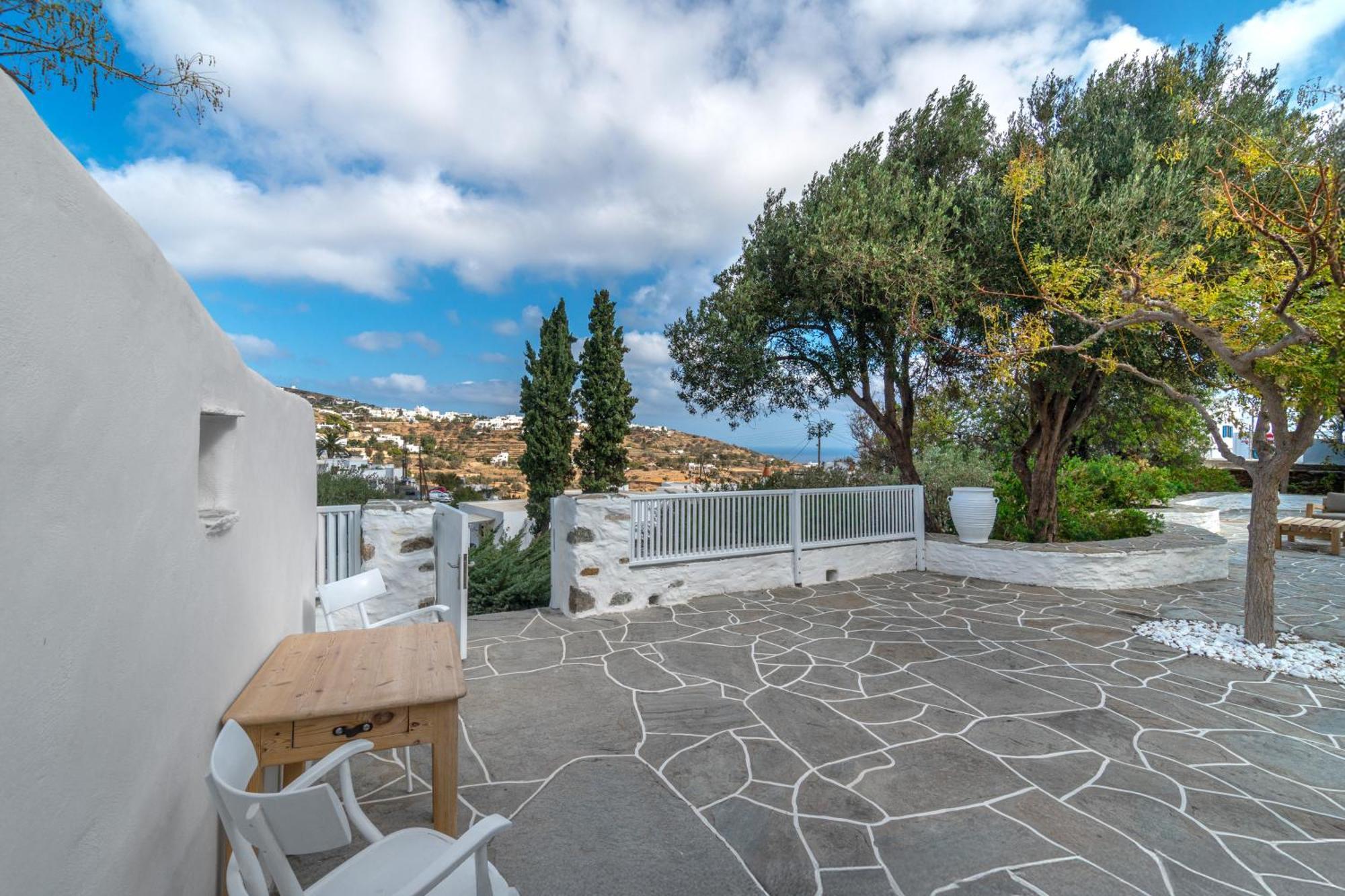 Rabagas Suites Luxury - In The Heart Of Sifnos Apollonia Exterior foto